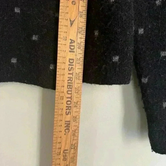 Max Studio Women’s Wool Blend Shawl Collar Cardigan Sweater Black/Gray Sz S - Picture 7 of 7